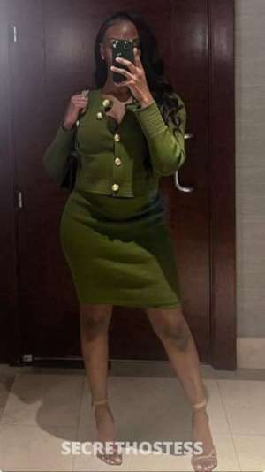 25 year old Escort in Seattle WA Alluring chocolate beauty