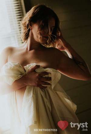 0 year old Escort in Conway NH Becca