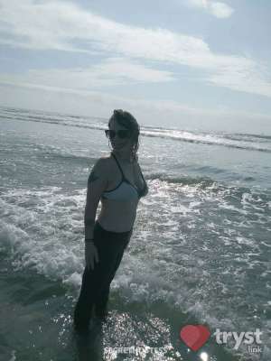 Raya - Let's meet up 0 year old Escort in Rockford IL