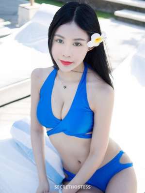 22 year old Asian Escort in Al Manama Linda full services sex, escort