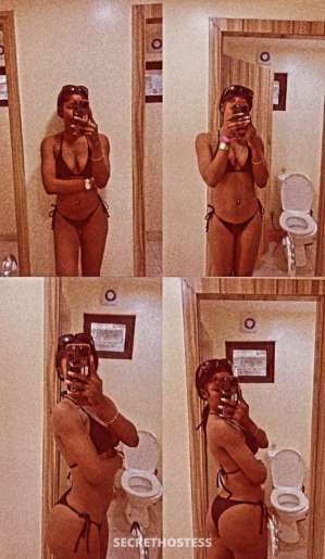 Flora, escort 24 year old Escort in Al Ain