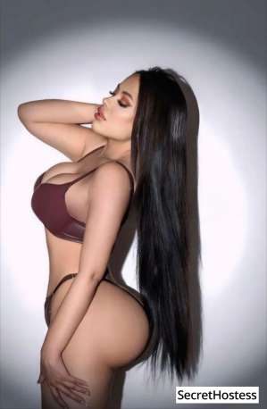 25 year old Escort in Minneapolis MN Escort model Pietra, Minneapolis