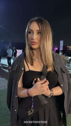 23 year old Asian Escort in Doha Linda's, escort