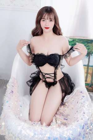 23Yrs Old Escort 169CM Tall Abu Dhabi Image - 2