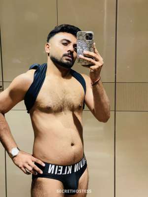 28 year old Asian Escort in Kolkata XL versatile Latino boi, Male escort