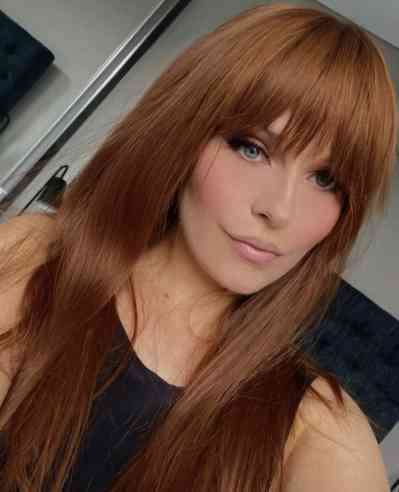 27 year old Escort in Cardiff I am a sinner and I want to be your dinner! Add me 