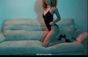 26 year old Caribbean Escort in Barcelona Selena, masseuse