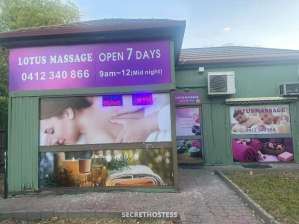 24 year old Escort in Kingsville Melbourne Lotus Massage Shop New Open 7 Days, 9 00 AM to 12pm, 