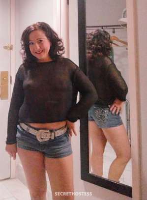 46 year old Escort in Toledo OH hi Im Trina call or tx for adult fun