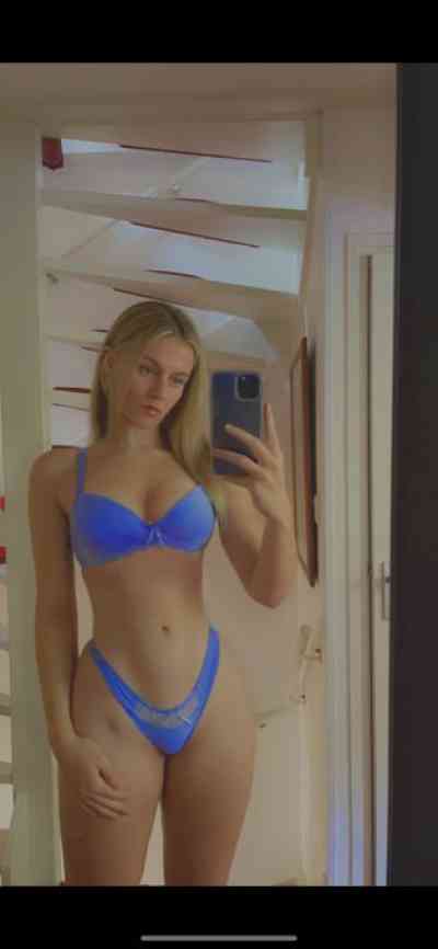 22 year old Escort in Gravesend Available for fun text me on Telegram :Cameal12 or WhatsApp 
