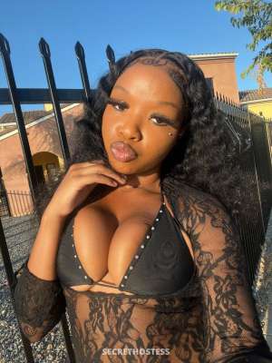 21 year old African Escort in Sacramento CA Slim thick west african babe available 24/7
