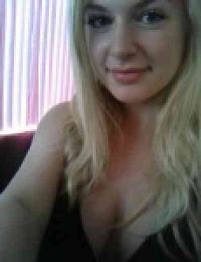 27 year old Escort in Vero Beach FL I’m a very honest bad girl you will like to spend your 