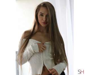 22 year old Escort in Northumberland .hi I'm new in town Lisa .party girl only outcall, 