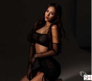 25 year old Latino Escort in London .. TOP MODEL ..Cheap price, Agency