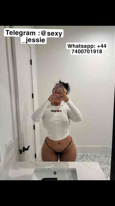 29Yrs Old Escort Basildon Image - 3