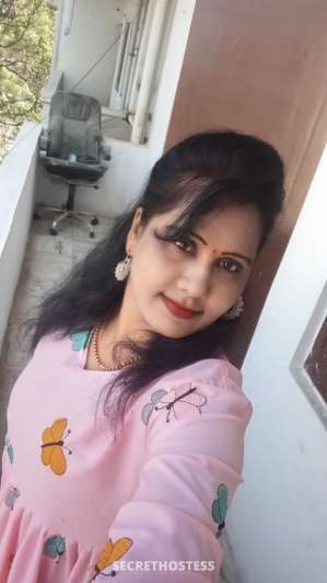 22 year old Indian Escort in Hyderabad Shruthi, escort