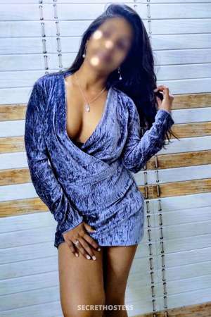 23 year old Indian Escort in Hyderabad Meet &amp; live nude cam show here samira ., escort