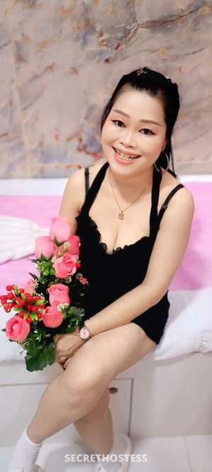 39 year old Escort in Al Juffair ลักกี้, masseuse