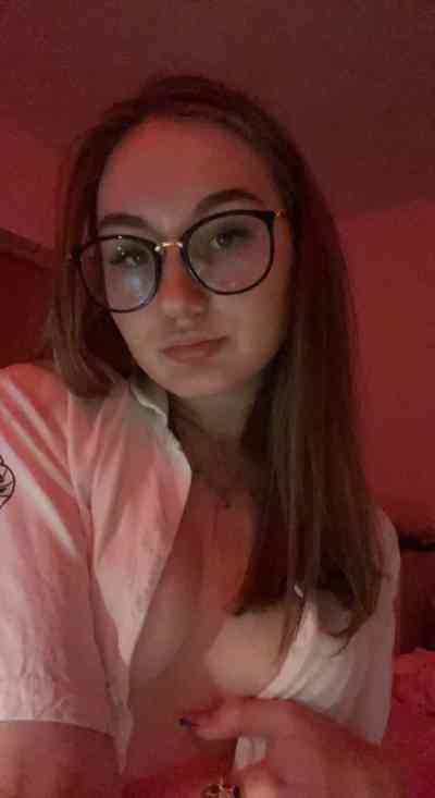 25 year old Escort in College Station TX ⭐ Elena’s Wellness Haven – Luxury Relaxation and meet 