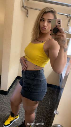 Escort 165CM Tall St. Louis MO Image - 2
