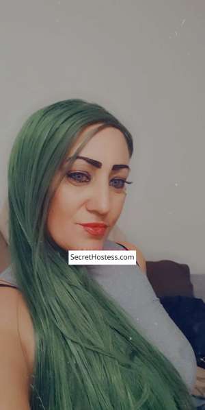 37 year old Caucasian Escort in Gold Coast Layiah