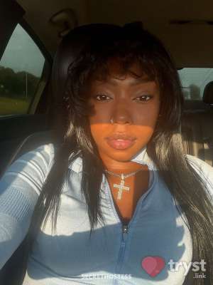 0 year old Escort in Livonia MI Myaa - A peaceful experience