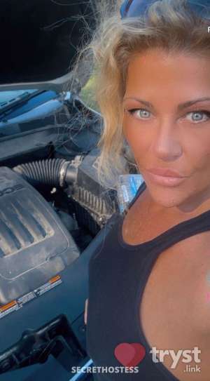 0 year old Escort in Port St. Lucie FL Crystal - Discreet, unforgettable, sexy