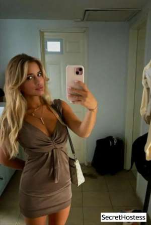 28 year old Escort in Montreal Escort model Emily, Montreal