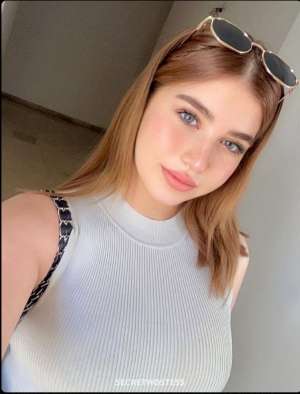 20 year old Escort in Kathmandu Natalia Cam and Real Meet Service, escort