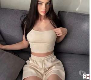 22 year old Italian Escort in London Hot girl xx call me x xxxxxxx, Independent