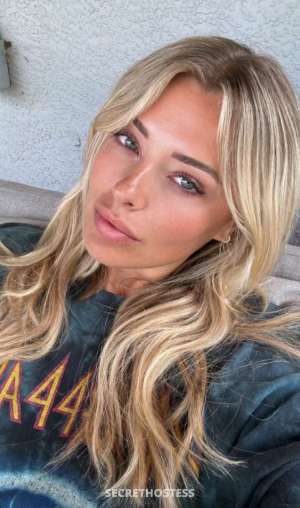 Looking for a hole-in-one kind of night? Let Paige, your 26 year old Escort in North Platte NE