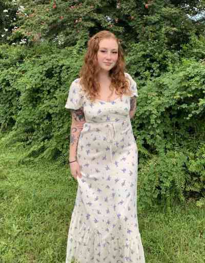 27 year old Escort in Windsor, Berkshire Looking to meet new people and have fun