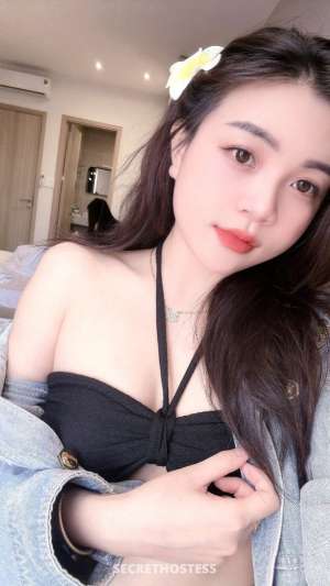 18 year old Escort in Riyadh Linda, escort