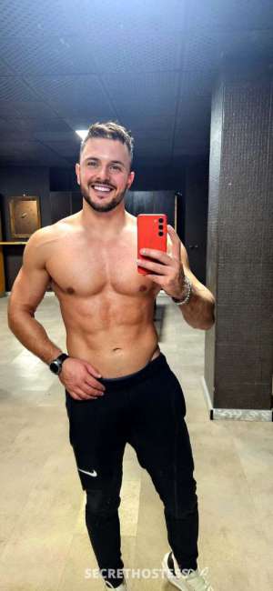 28 year old Italian Escort in Dubai 🇮🇹 Italian Pietro, Male escort