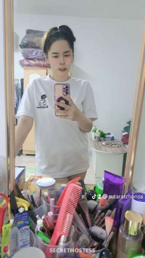 35 year old Asian Escort in Barka Min, masseuse