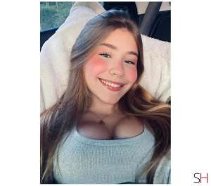 20 year old Latino Escort in Cheshire East LAURA.LUXURY SERVICES✨FULL GFE &amp; PARTY ., 