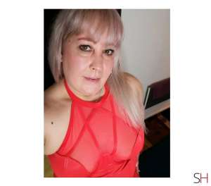 42 year old Chinese Escort in Birmingham FRIENDLY GIRL. CHINATOWN BEST. BJ, Independent