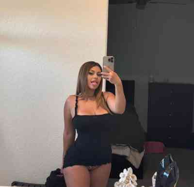 25 year old Escort in Melbourne Available for hookups and relaxing massage 👅🍆💦💦 