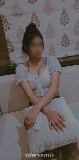 23 year old Asian Escort in Hyderabad Webcam and real meet, escort