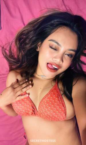 25 year old Asian Escort in New Delhi Devita, escort