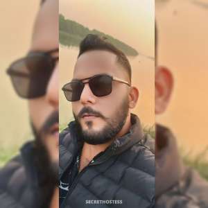 25 year old Indian Escort in Kolkata Akshay Hunk versatile gay, Male escort