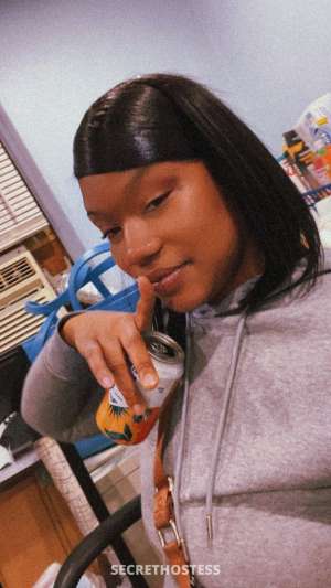 22 year old Escort in 🍆😛bbj 🔥 deepthroat