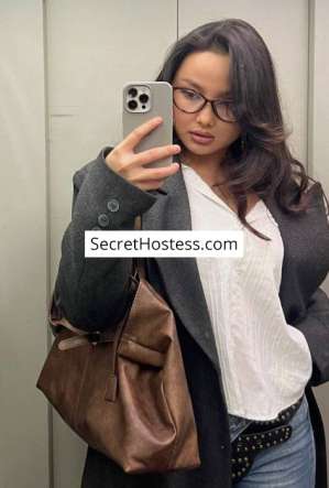 21 year old Asian Escort in Dubai Gianna, Agency