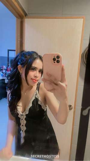 23 year old Indonesian Escort in Batam Chloee, escort