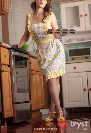 Julie Brown - Seductive, sweet petite GND 0 year old Escort in Concord CA