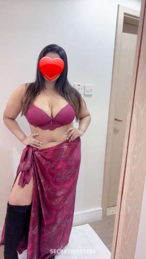 27 year old Indian Escort in Dubai Nikita, escort