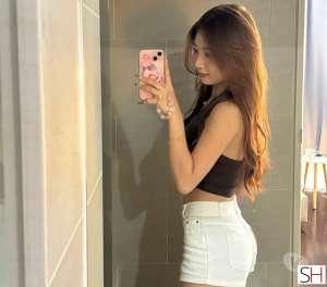 21 year old Asian Escort in Rochford Essex NURU.sexy Asian Babe.Best GFE.party girl.FULL, Independent