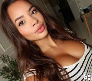 25Yrs Old Escort Aberdeen Image - 1