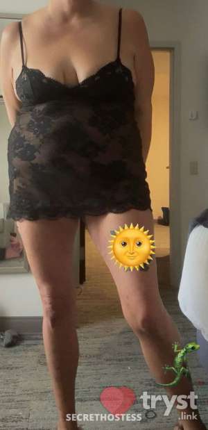 Lexie - Blonde ready to play 0 year old Escort in Tallahassee FL