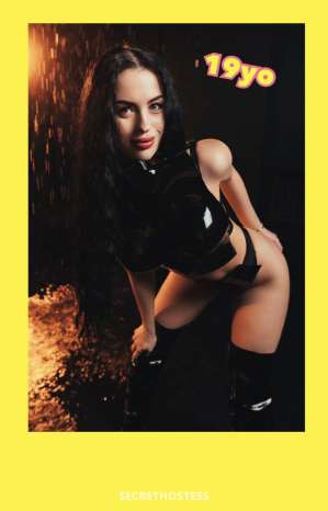 19Yrs Old Escort 170CM Tall Dubai Image - 8